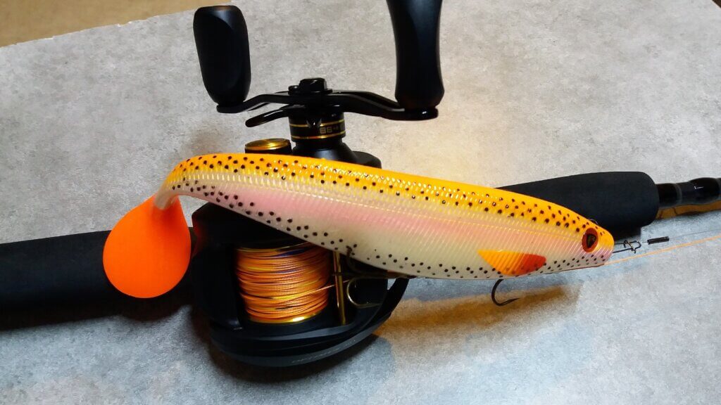 leurre souple black minnow